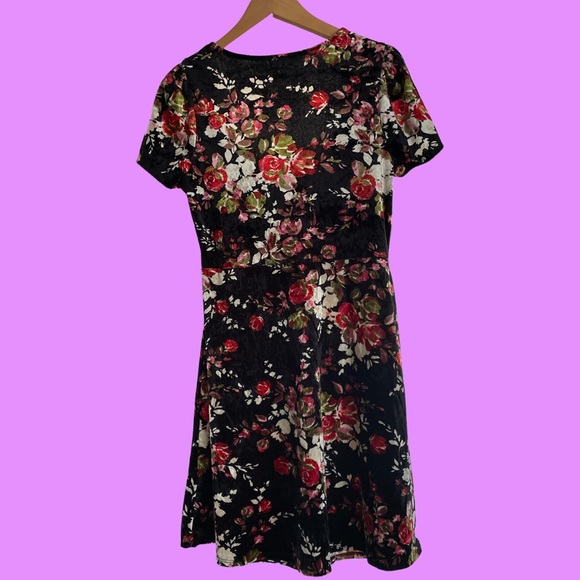 UO Floral Stretch Velvet Mini Dress Size Med - Picture 3 of 4